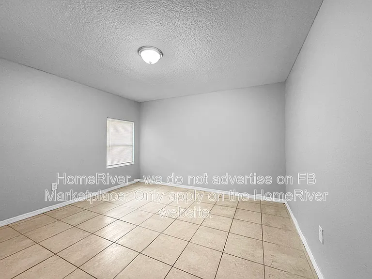 2213 E Emma St — Photo 15