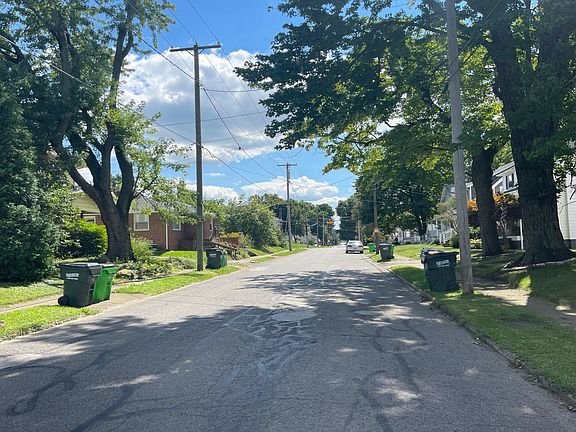 4th image of 326 N Elm St