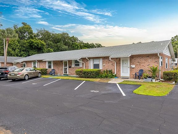 2nd image of 41 Fairway Ct #41