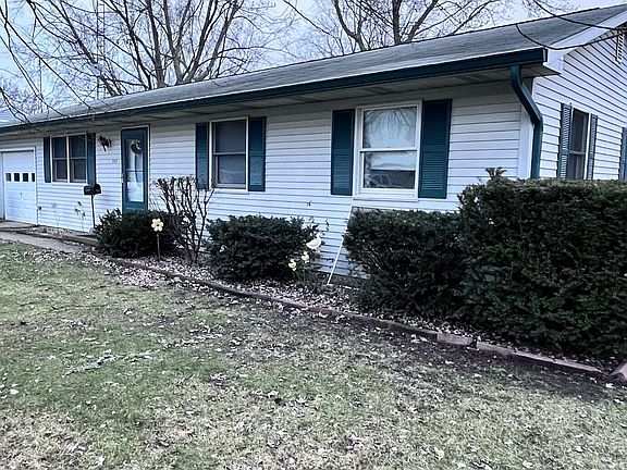 2nd image of 703 N Dan Patch Dr