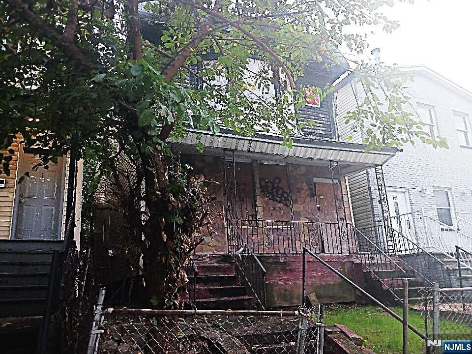 1st image of 159 Virginia Ave