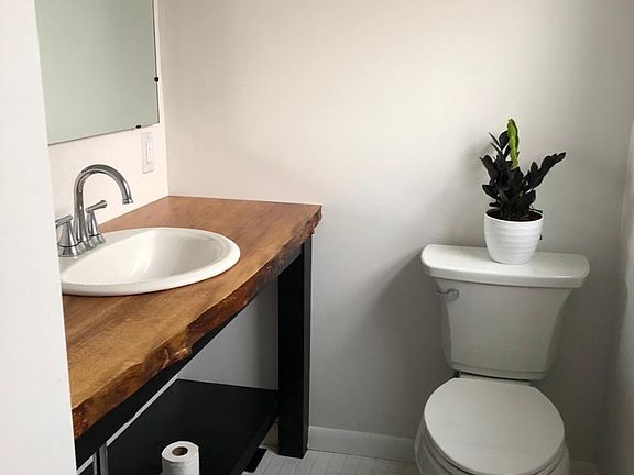 1st floor bathroom