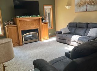 2362 Woodridge Rd, Decorah, IA 52101