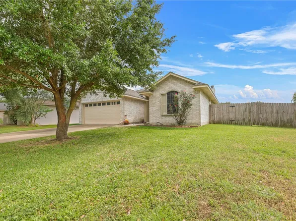 3822 Westfield Dr, College Station, TX 77845