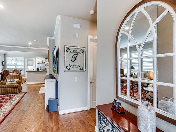 3rd image of 5608 Rowlett Creek Way