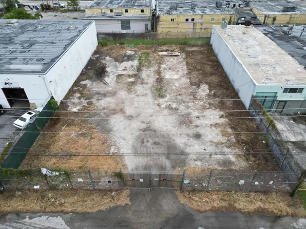 7401 NE 1st Place, Miami, FL 33138