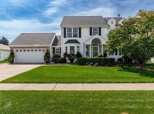 1131 Comfortcove Dr, Machesney Park, IL 61115