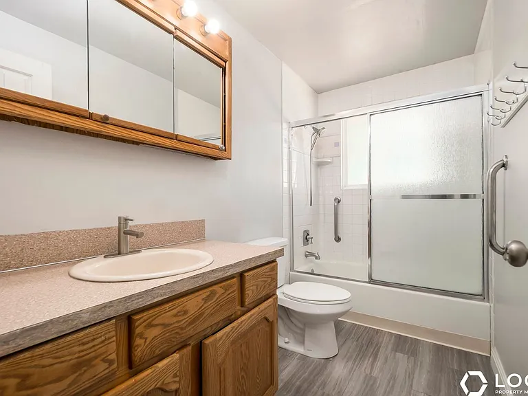 4247 S 2450 W — Photo 18