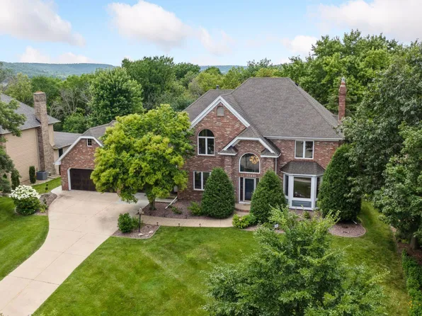 1405 Bell Oaks Ln SW, Rochester, MN 55902