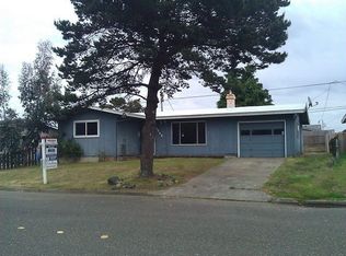 1713 Arthur St, North Bend, OR 97459