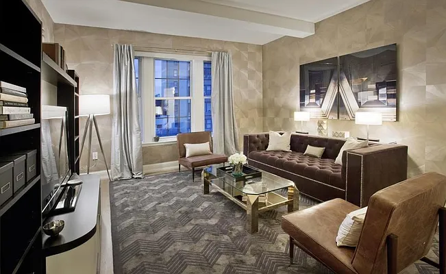 Rented by Arwell Realty | media 17