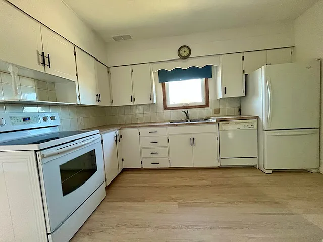 117 1st St SE — Photo 4