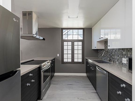 2nd image of 2020 Albatross St