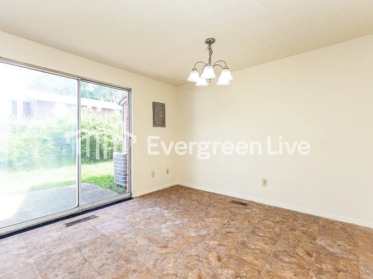 7787 Mount Hood Dr — Photo 6