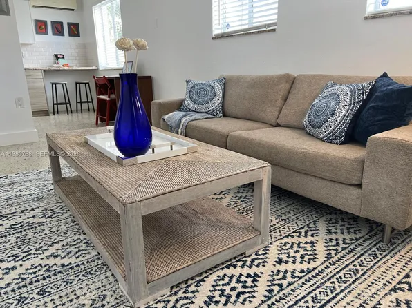 1736 SW 3rd St APT 1, Miami, FL 33135