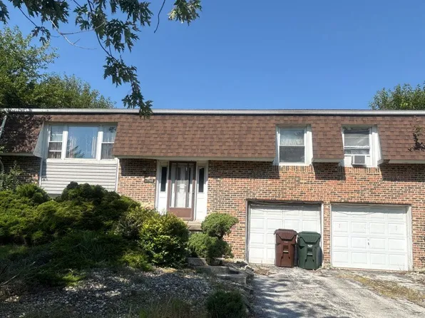 17560 Winston Dr, Country Club Hills, IL 60478