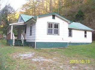 60 Thunder Rd, Littcarr, KY 41834