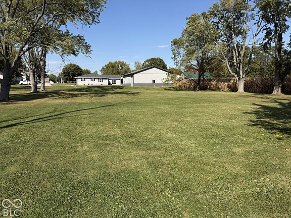 4th image of 306 2nd St