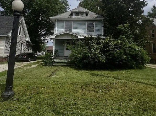 1181 Willard St, Galesburg, IL 61401