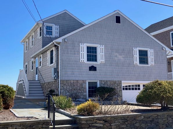 27 THORNTON Street, Hampton, NH 03842