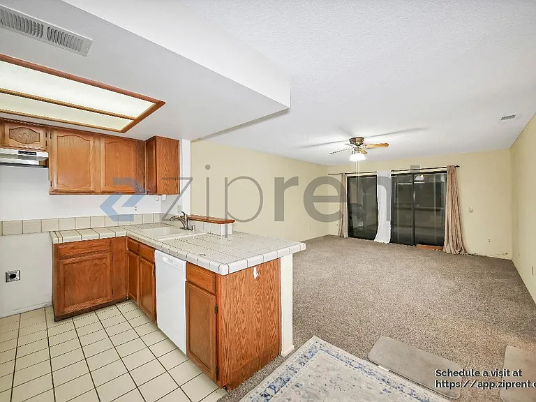 11684 Ash St — Photo 3