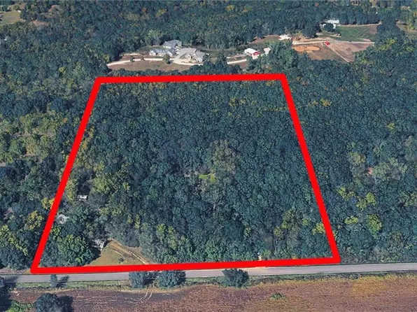 16748 Golden Rd, Linwood, KS 66052