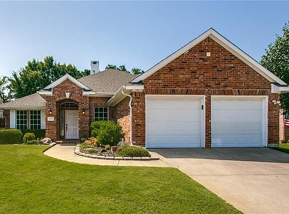 4th image of 2110 Vista Ct