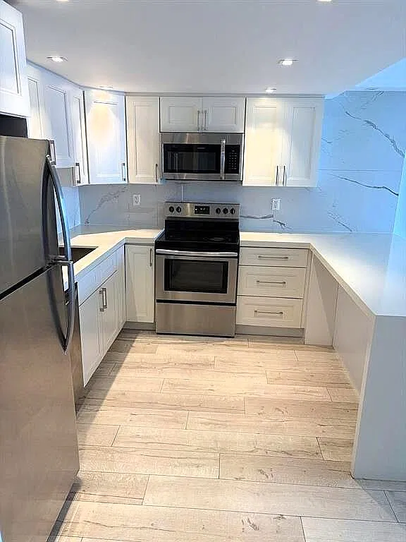 1 bed, 1.0 bath, 1005 sqft, $3,600 — Photo 4