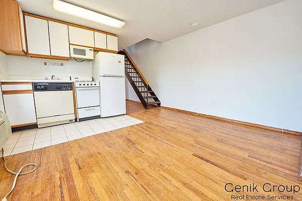 Rented by Genik Group Corp | media 30