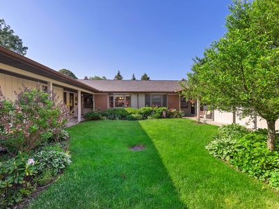 208 Bona Vista Dr NW, Grand Rapids, MI, 49504