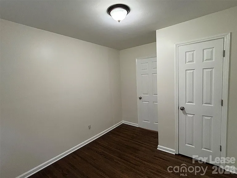 2627 Dora Dr — Photo 31