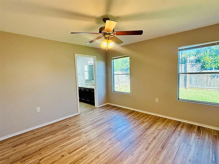 7424 Cayenne Ln — Photo 7
