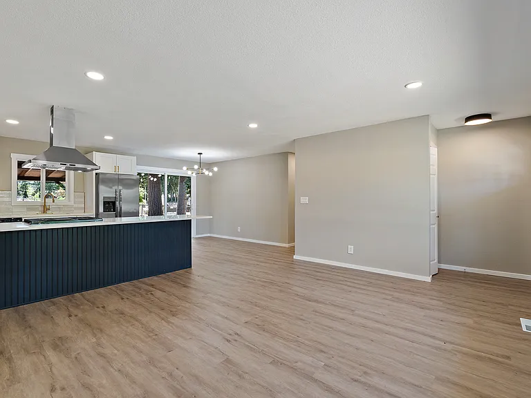 8408 Dalton Dr SW — Photo 7