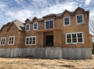 34 Fresh Ponds Rd, East Brunswick, NJ 08816