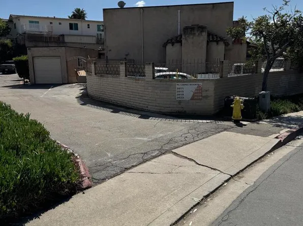 2011 Avenida De La Cruz, San Ysidro, CA 92173