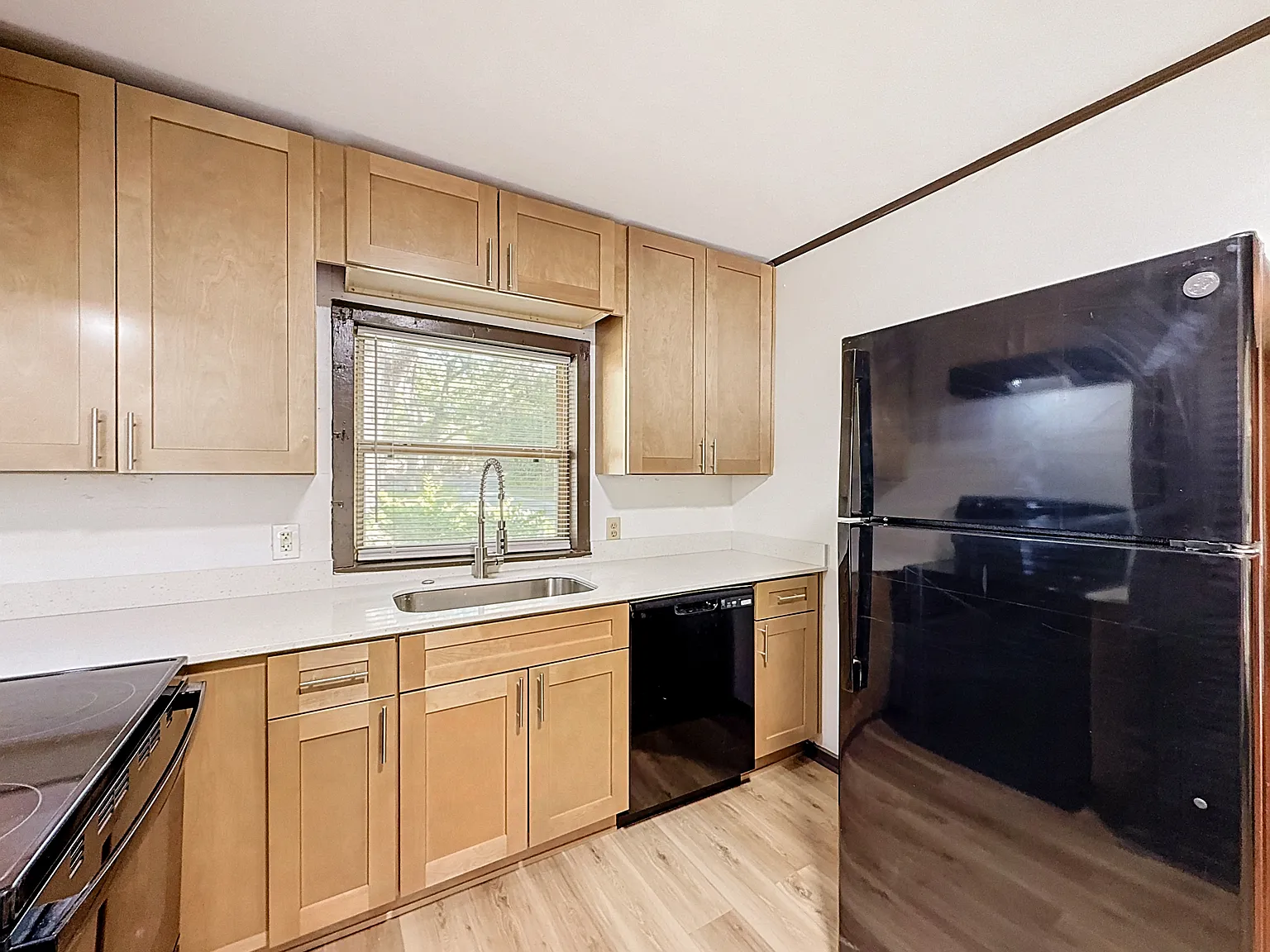 2 bed, 850 sqft, $1,500 — Photo 4