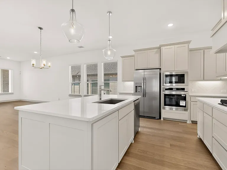 4013 Chastetree Ln — Photo 36
