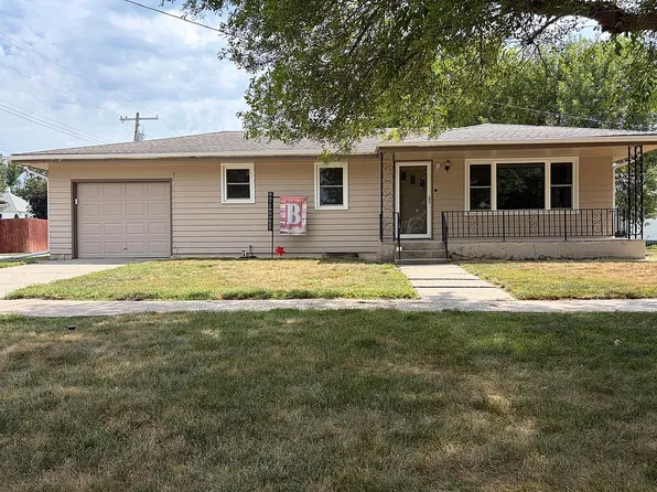 610 3rd St, Beemer, NE 68716