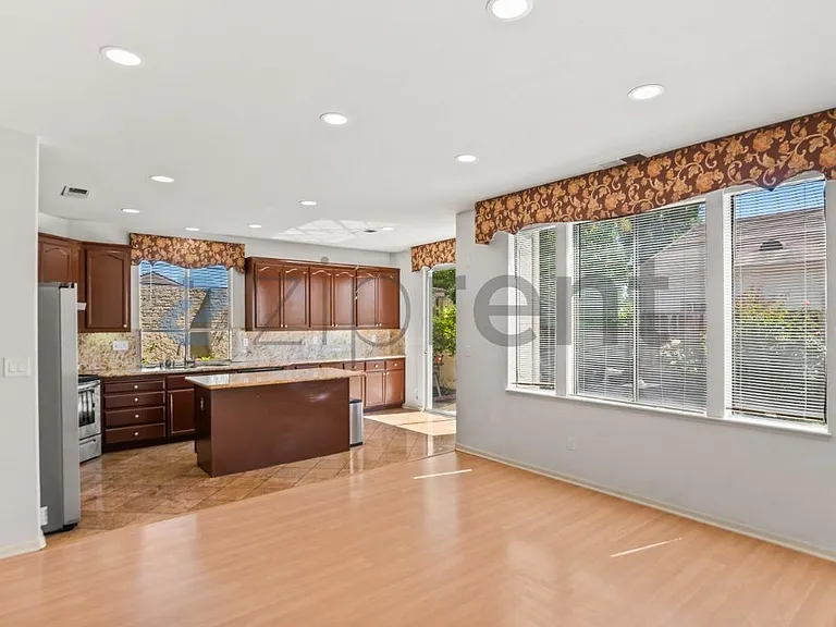 37599 White Cedar Ter — Photo 11