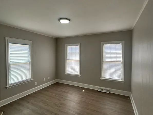 322-324 E Pine St, Millville, NJ 08332