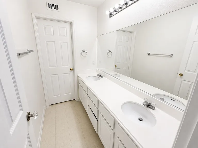 8685 Orchard Park Dr — Photo 13