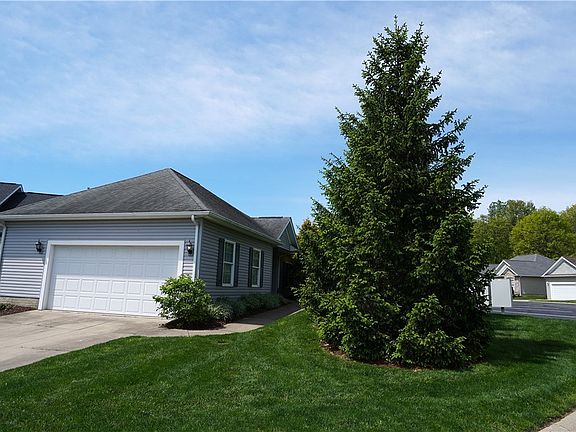 3rd image of 1166 Cobblestone Dr