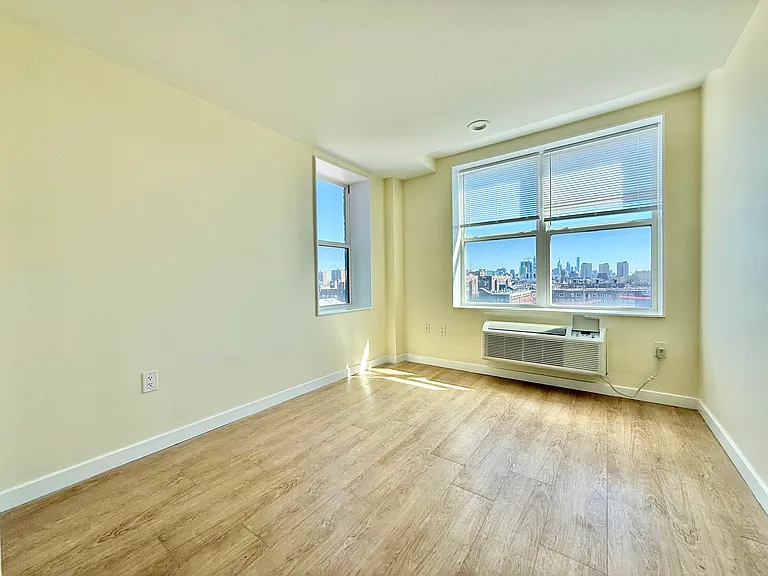 249 S 49th St #8O6 — Photo 48