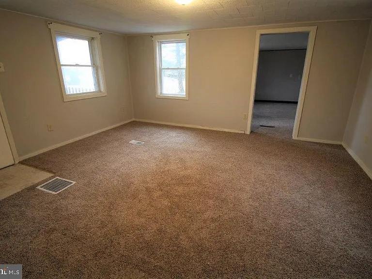 590 Gehman School Rd — Photo 2