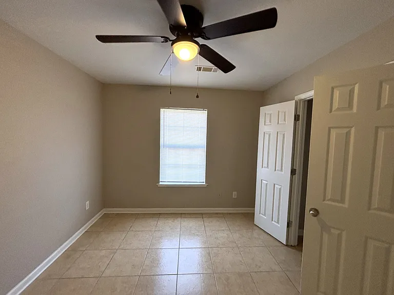308 Clint Rd #B — Photo 8