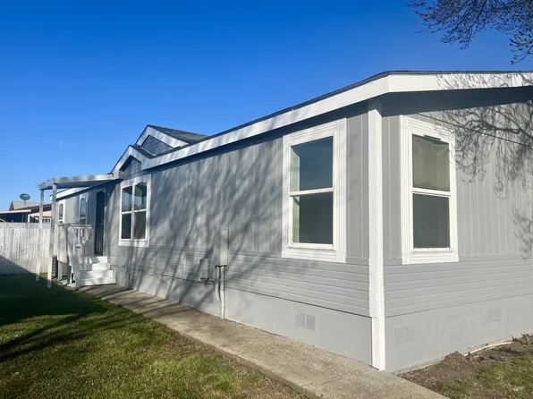 633 E Archwood Dr Unit 125, Eagle Point, OR 97524