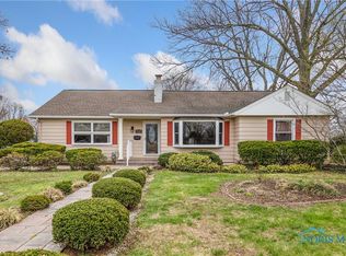 1327 Brookside Dr, Findlay, OH 45840