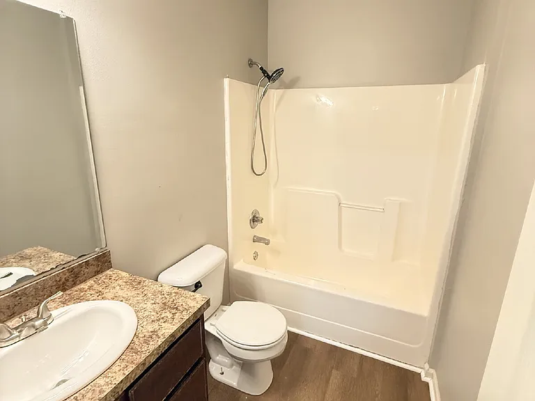 3420 Fairfield Rd — Photo 8