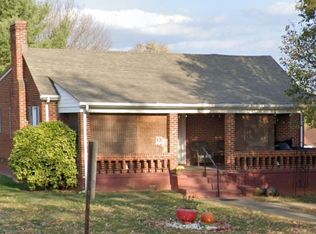 1520 Wythe Rd, Lynchburg, VA 24501