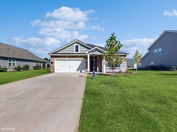 163 Barwick Dr NW